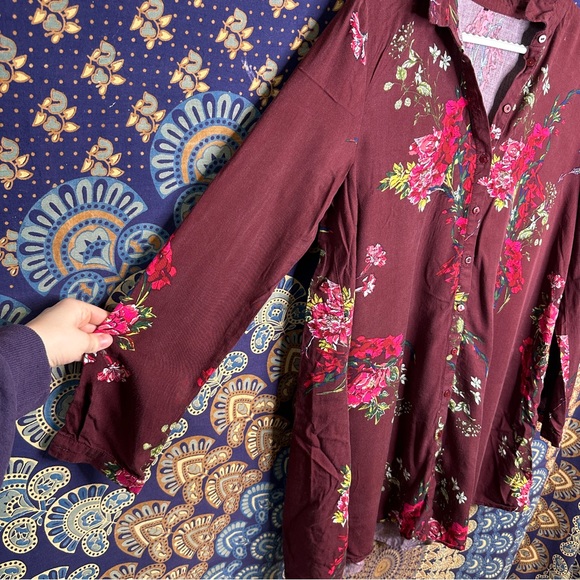 Floral burgundy button up tunic blouse - Picture 2 of 9